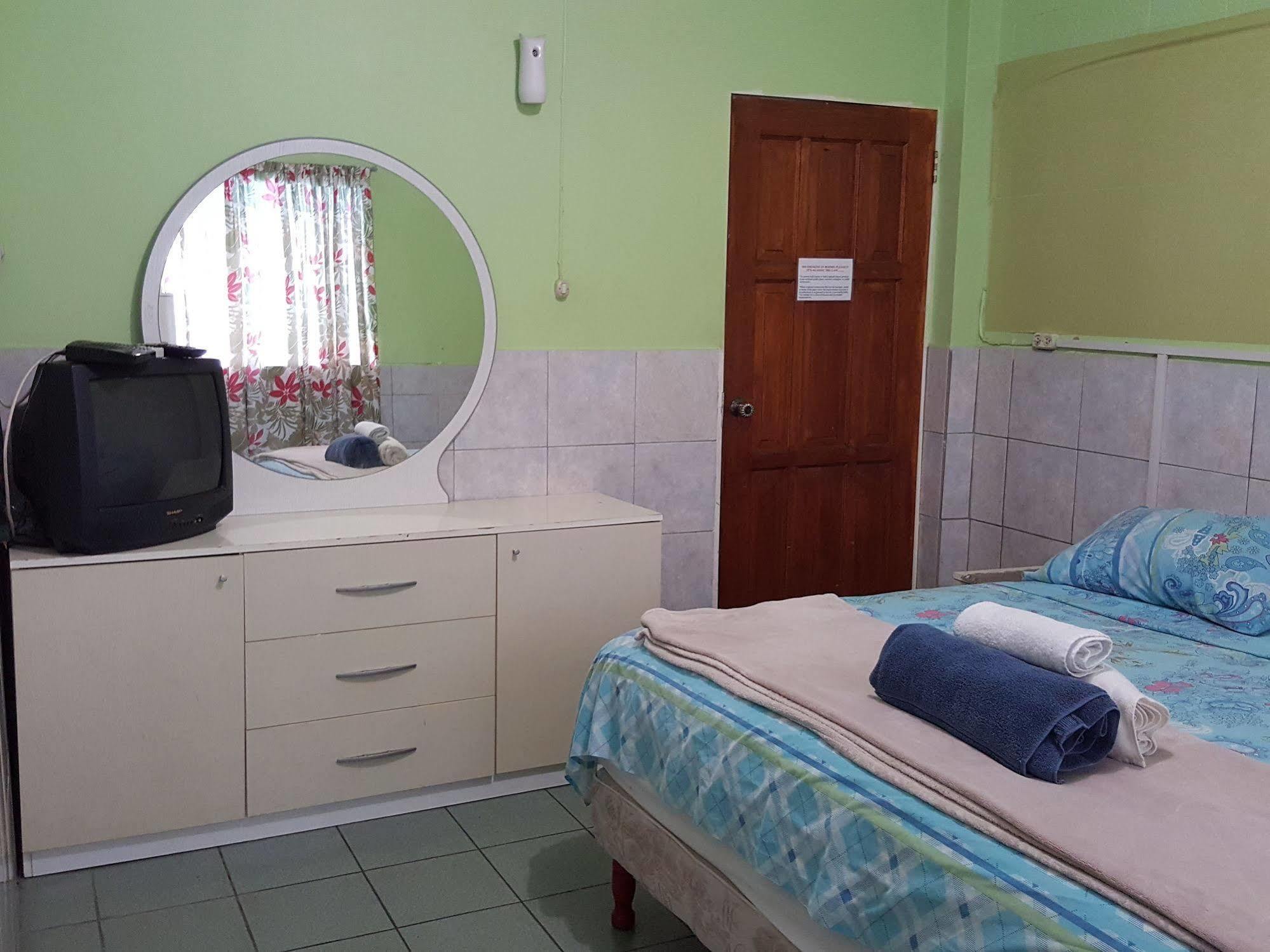 Caribbean Tourist Villa Port of Spain Exterior foto